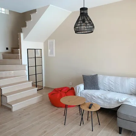 فيلة Lila's Maisonette With Private Pool *