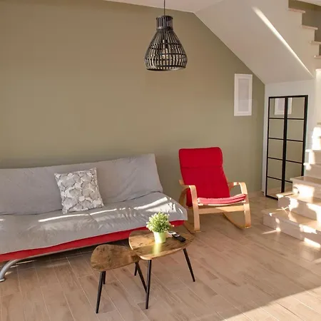 Lila's Maisonette With Private Pool *