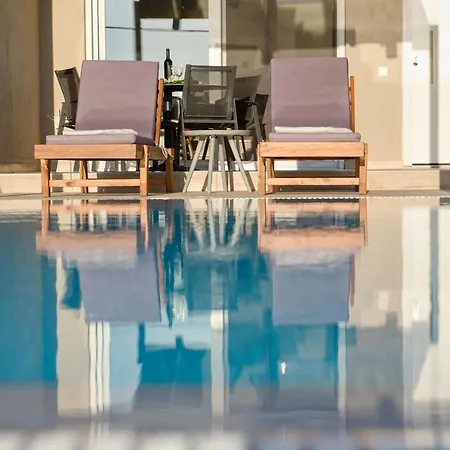 Lila's Maisonette With Private Pool * Nerotriviá