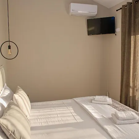 فيلة Lila's Maisonette With Private Pool *