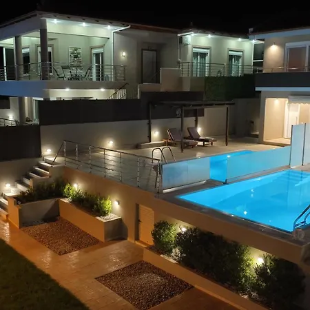 Lila's Maisonette With Private Pool فيلة *