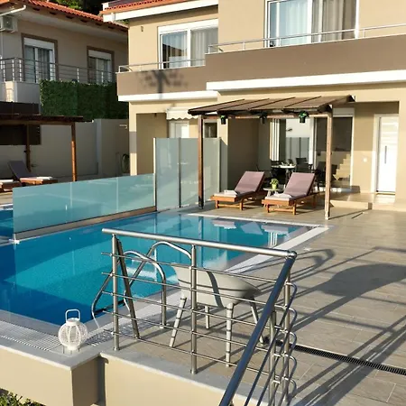 Lila's Maisonette With Private Pool *