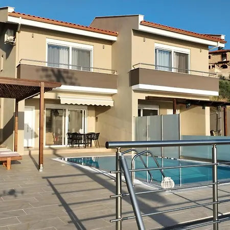 Lila's Maisonette With Private Pool